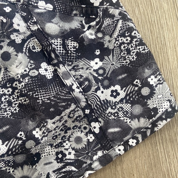 Lululemon Tracker Short V Seawheeze - Picture 6 of 8